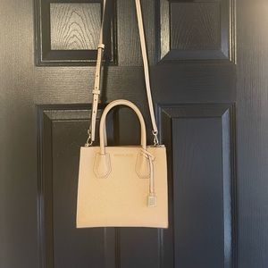 Oyster Michael Kors Mercer Crossbody (SMALL SIZE)